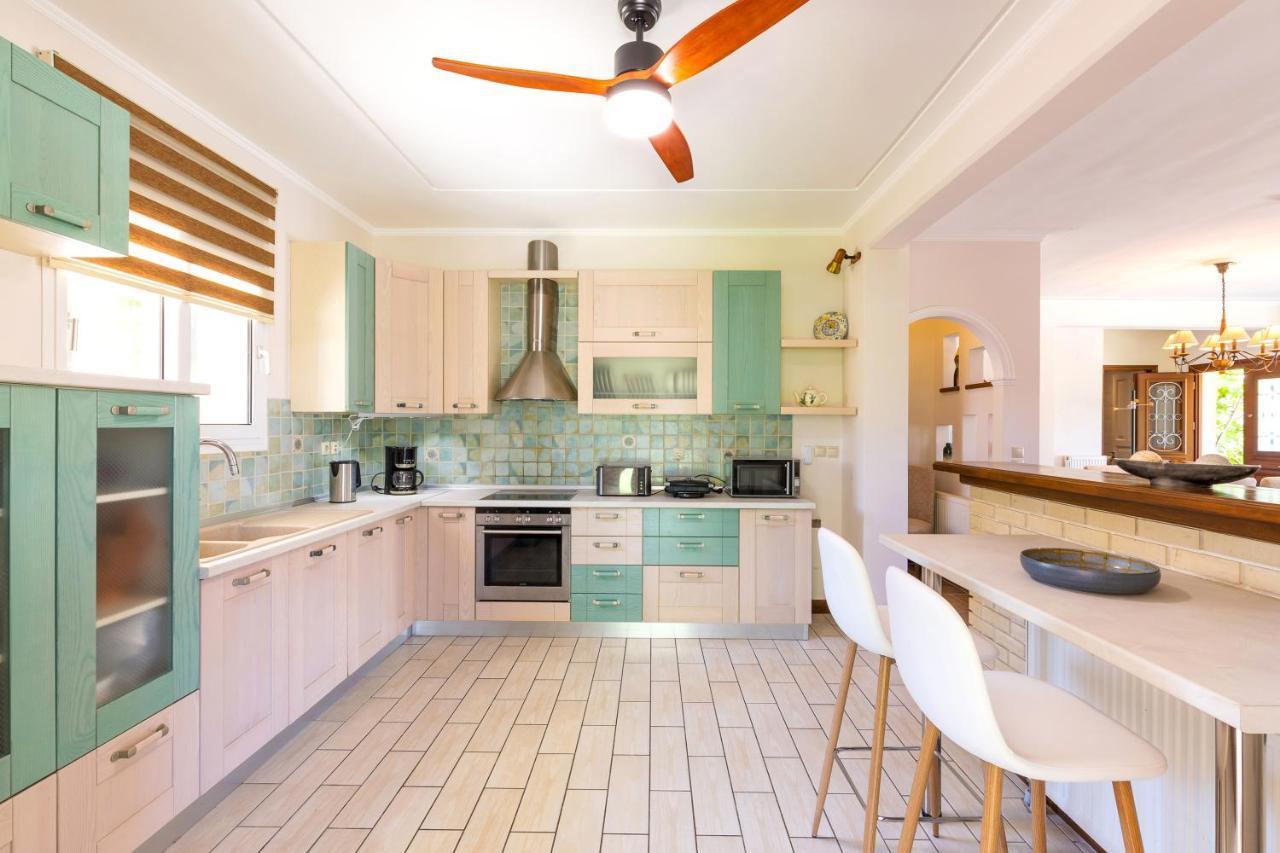 Villa St Nicholas House With Private Heated Pool 达西亚 外观 照片